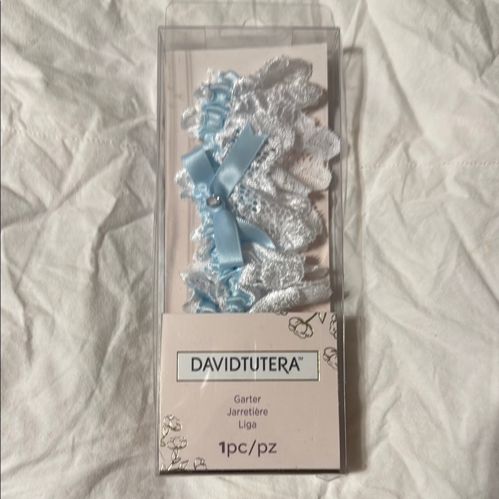 David Tutera Blue and White Stylish garter